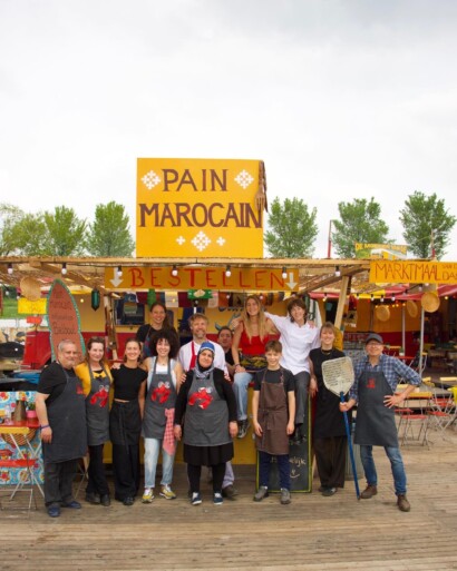 Het Markt Maal team bestaande uit Chef Maarten van Misterkitchen en alle vrijwilligers op Het Weekend van de Rollende Keukens